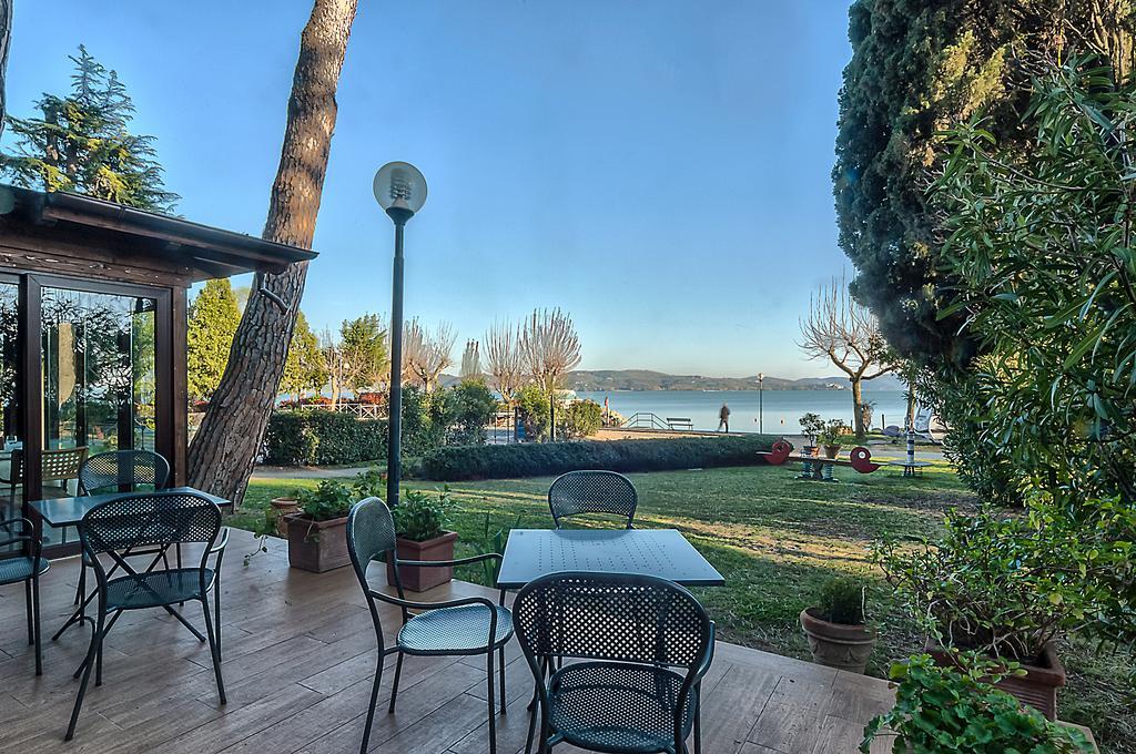 Hotel Kursaal Passignano sul Trasimeno Kültér fotó
