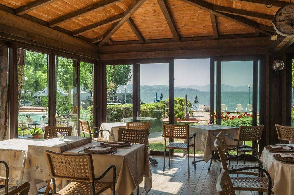 Hotel Kursaal Passignano sul Trasimeno Kültér fotó