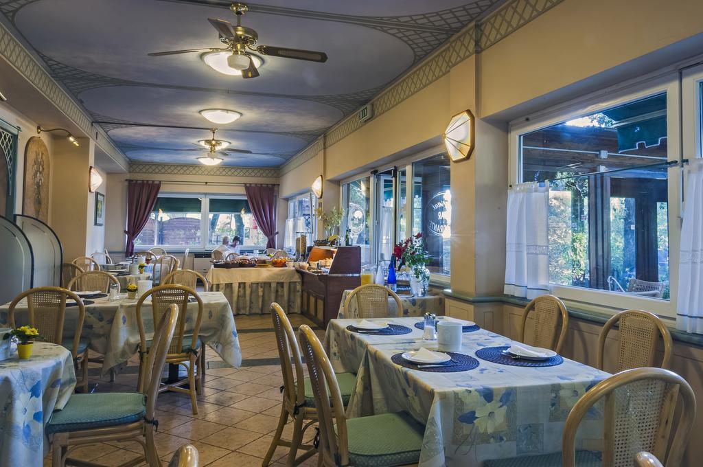 Hotel Kursaal Passignano sul Trasimeno Kültér fotó