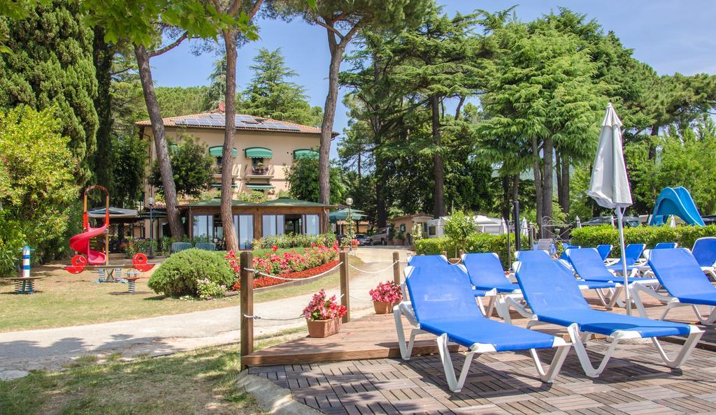 Hotel Kursaal Passignano sul Trasimeno Kültér fotó