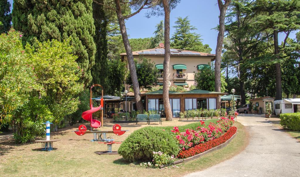 Hotel Kursaal Passignano sul Trasimeno Kültér fotó