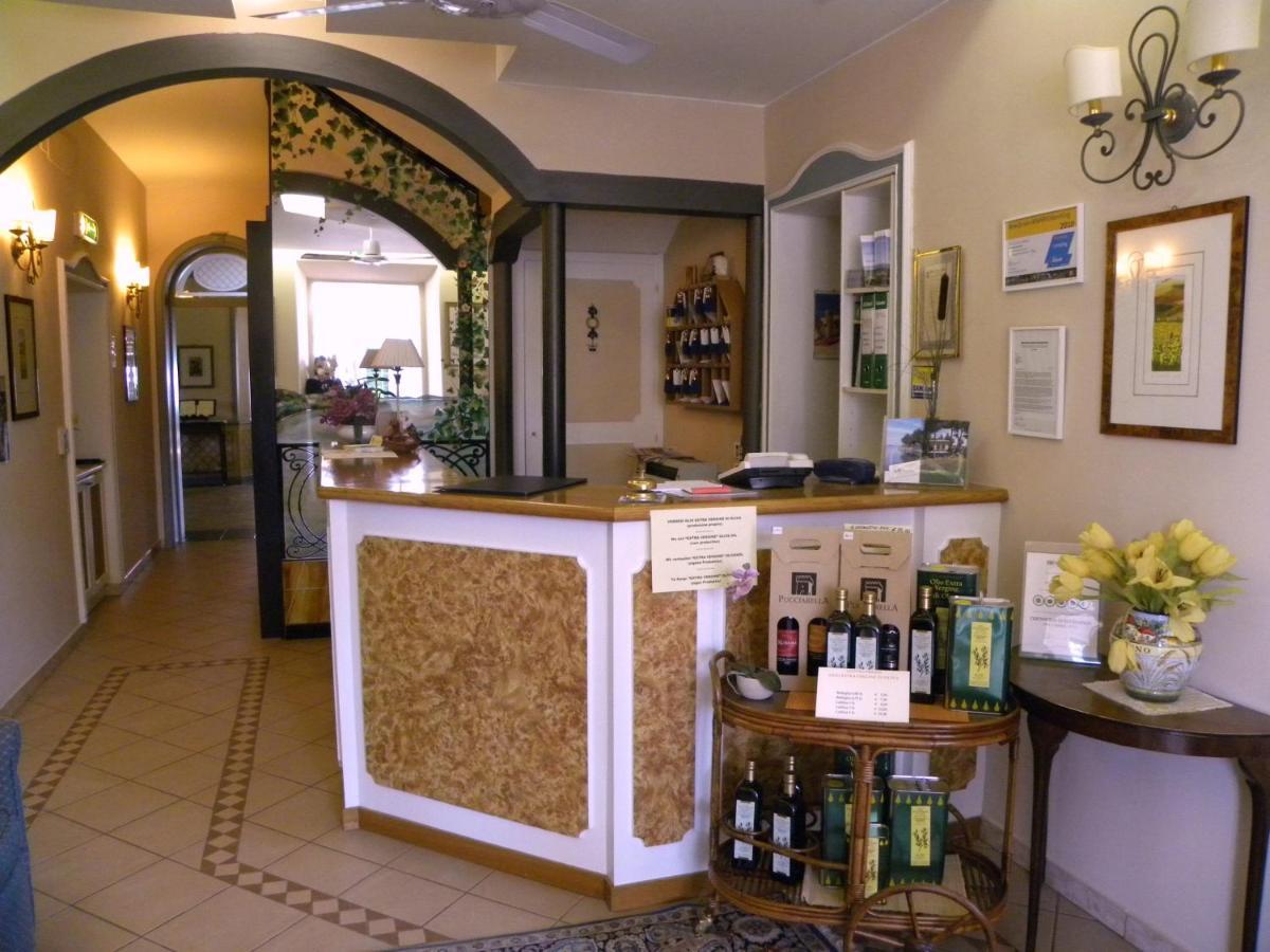 Hotel Kursaal Passignano sul Trasimeno Kültér fotó